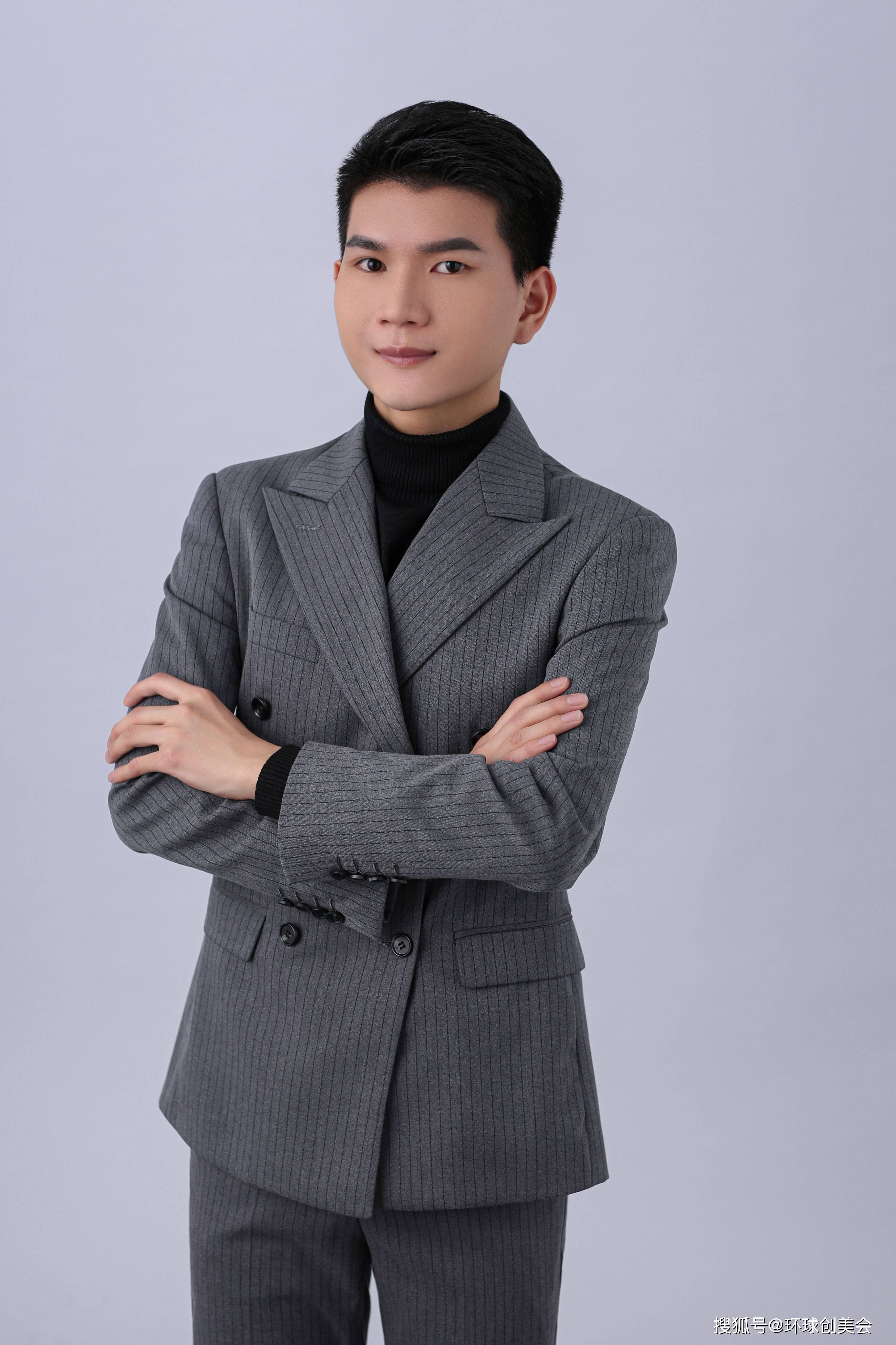 吴霄菁 创始人 & 执行董事